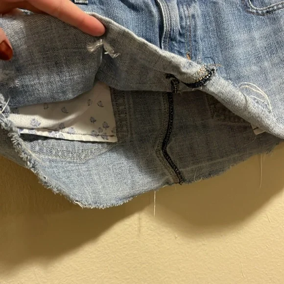 Abercrombie & Fitch Women’s Distressed Mini Skirt Size 6 - Picture 5 of 8
